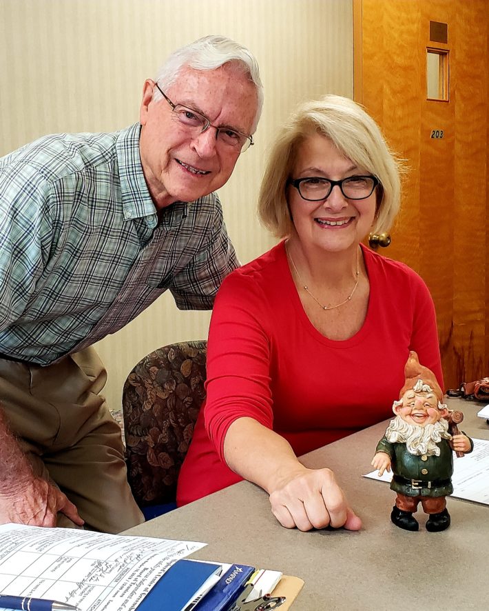 Cliff & Linda passing the gavel 2018